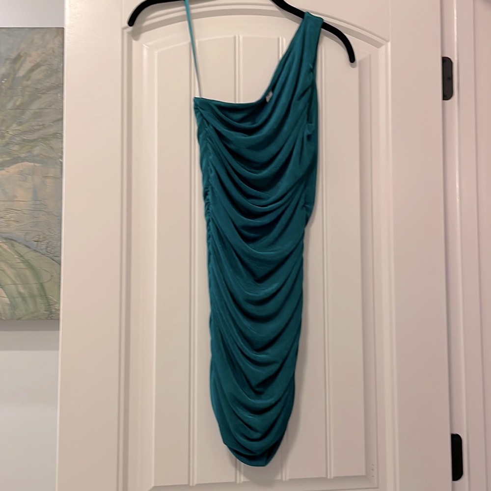 one shoulder dress